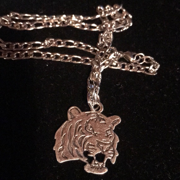 New Stainless Steel 🐯 Tiger Head 🐯 Necklace - Picture 9 of 10